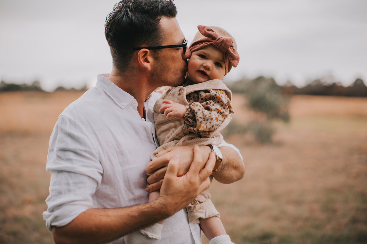 family in park golden hour - lifestyle photographer Melbourne