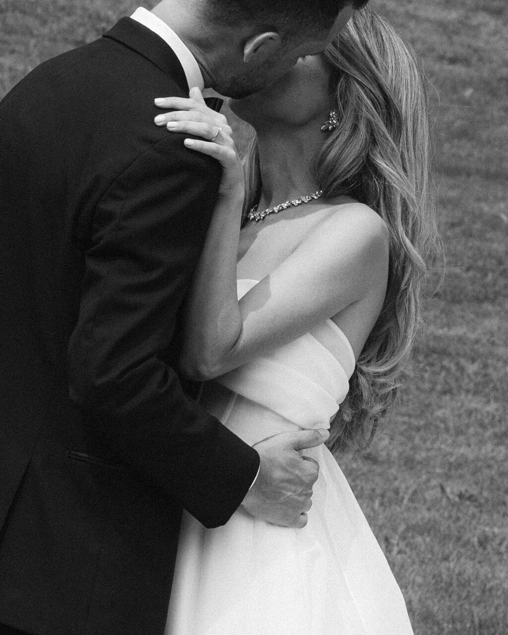 Domaine-Cataraqui-Luxury-Wedding-Photographer-Raphaelle-Granger-10