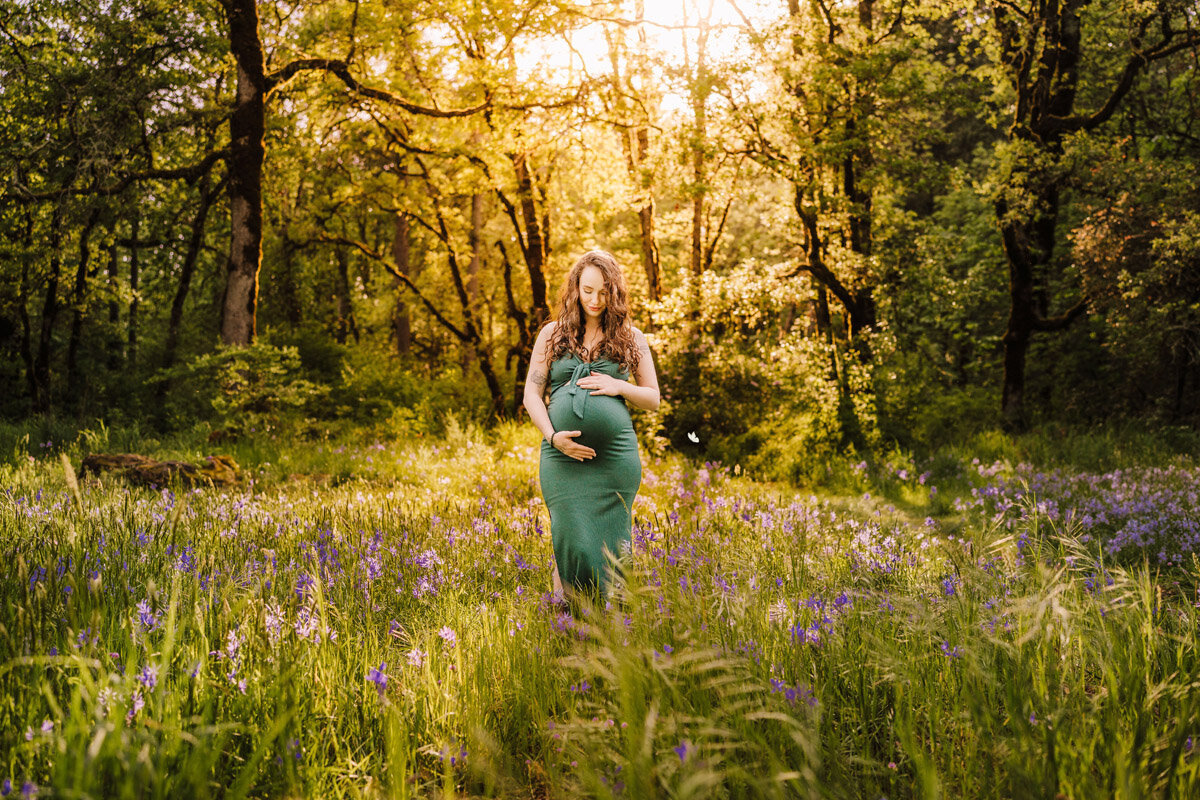 wildflower-maternity-session-portland-oregon-natalie-broders-01