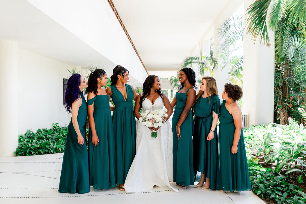 grand-velas-bride-getting-ready-5