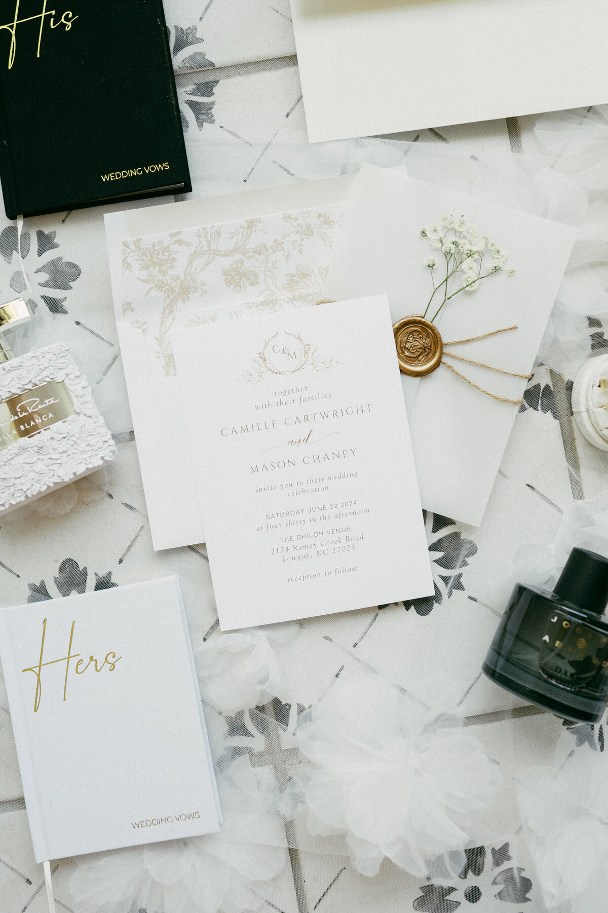 wedding_details_flatlay_elegant