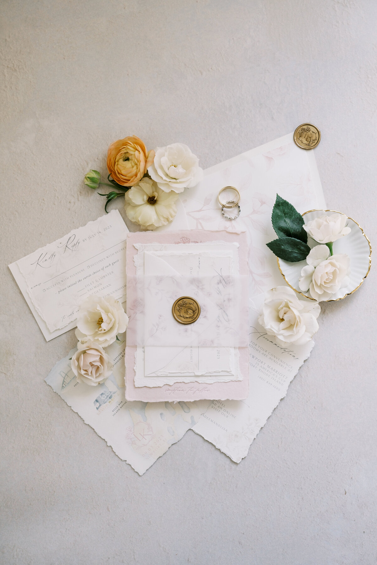 cstom-wax-seal-monogram-newport-wedding-invitation