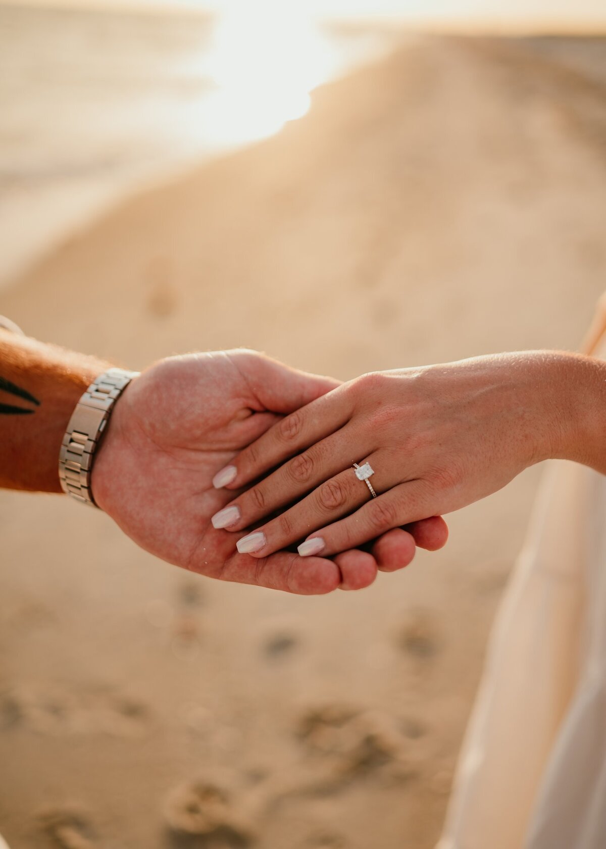 engagement-ring-beach-portrait-session