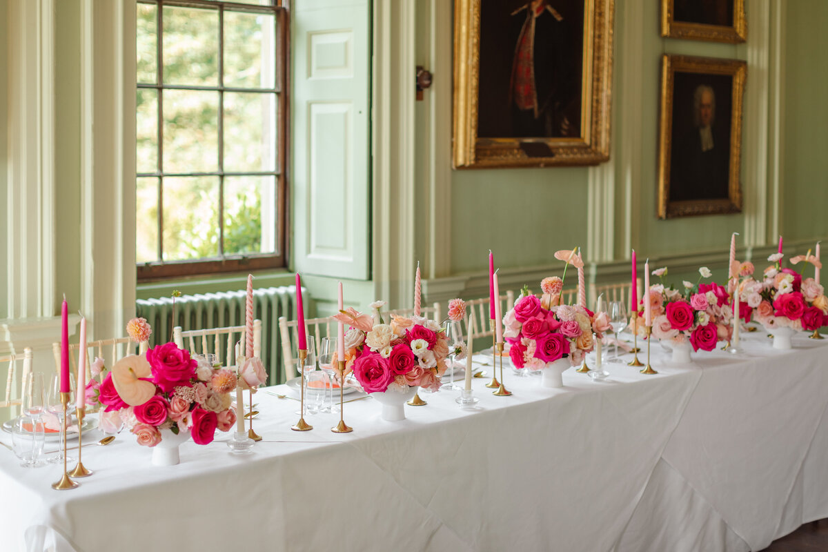 hot pink wedding table florals