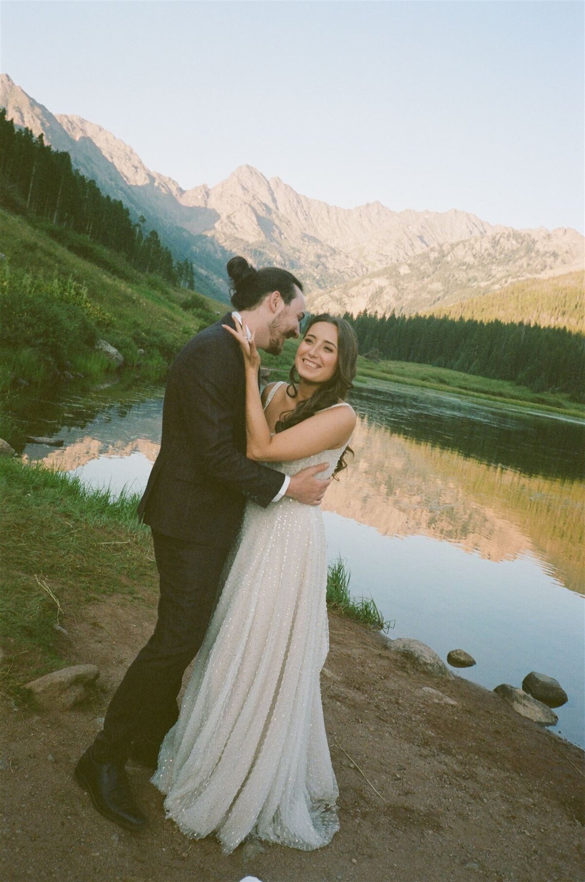 liamnatalieelopement_film_carolinebrackney-22_websize