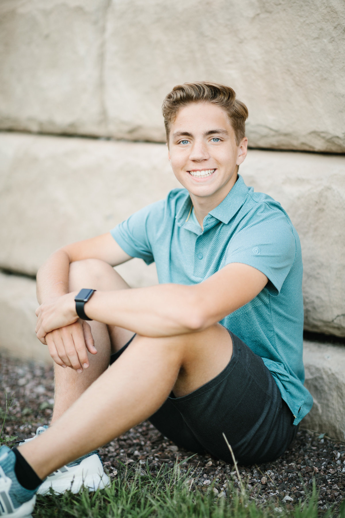 Forest-Lake-Summer-Senior-Portraits-Session-12