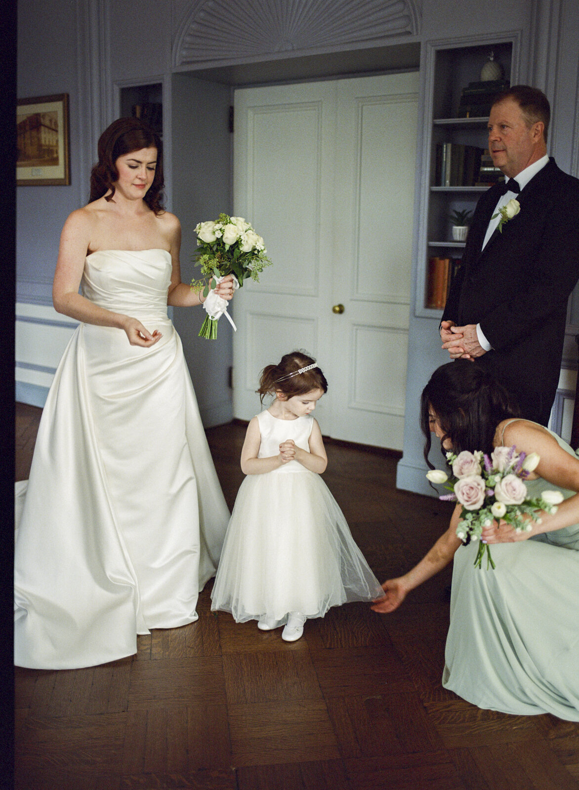 tarrytown-house-estate-on-the-hudson-film-wedding-photographer-nyc-96