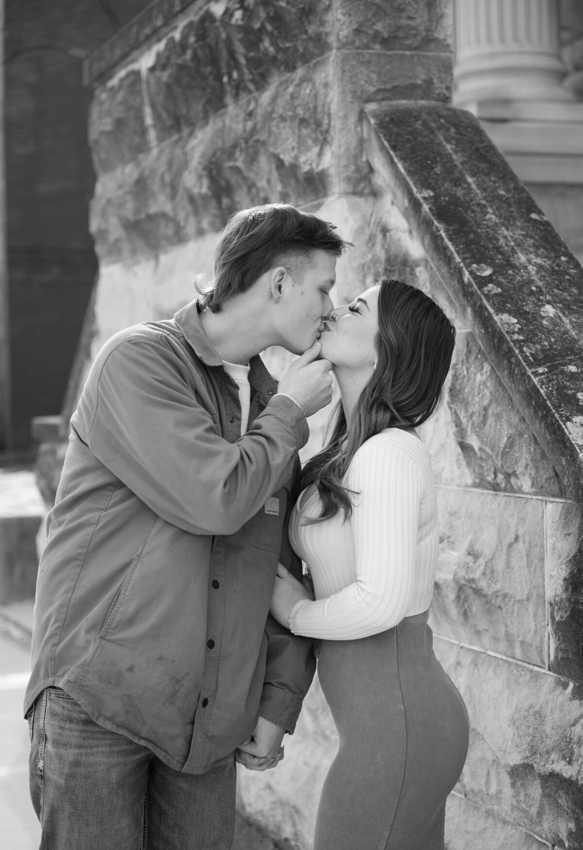 Taylor Elizabeth Photography Weddings and Lifetyle Photographer in Indiana Engagement Photo 35