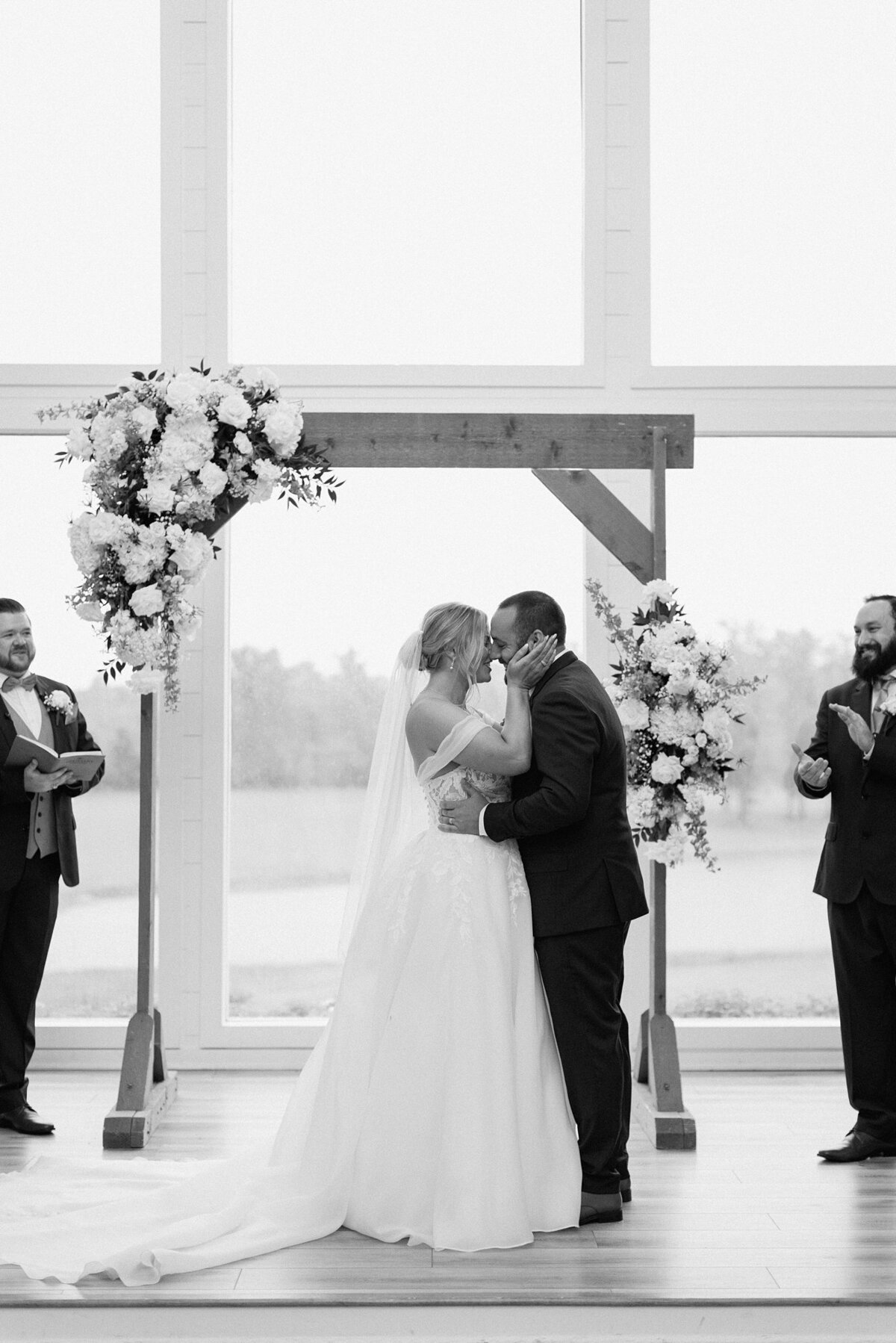 DanielleandAaronTheFarmhouseKristinNicholePhotography62