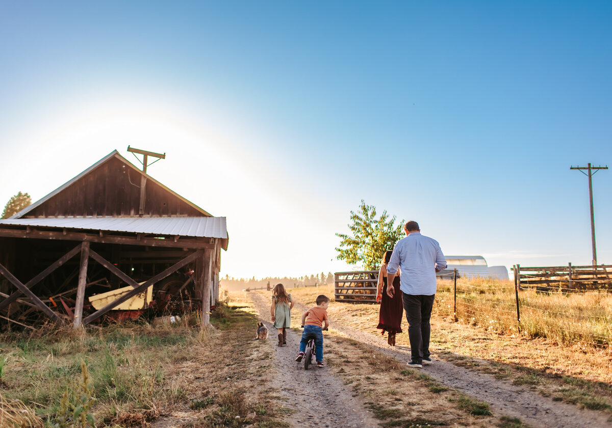 St Paul Oregon farm lifestyle family photos2