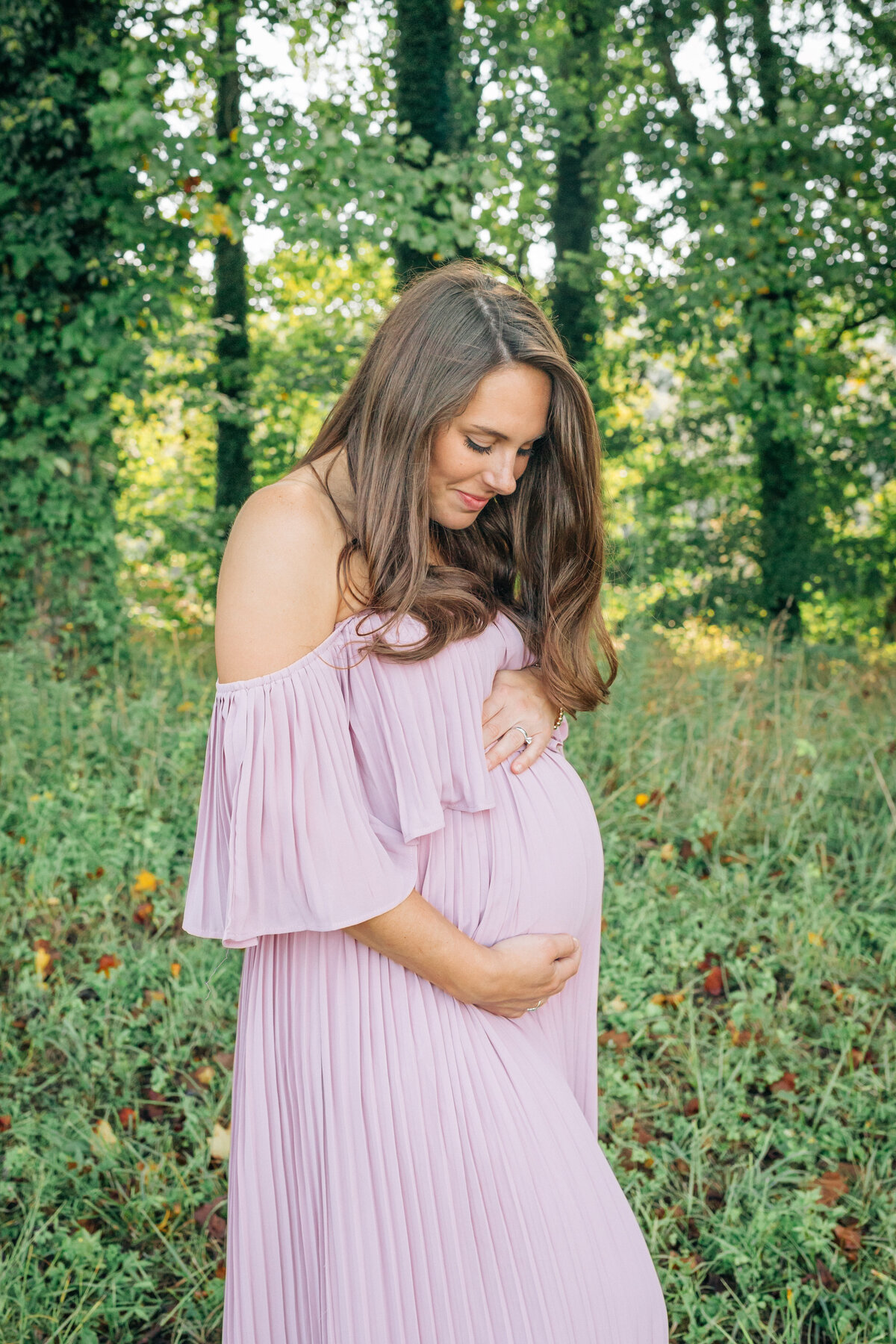 Biltmore Estate Maternity photo session photographed by Asheville Maternity and Newborn Photographer Rachel Marie Photography