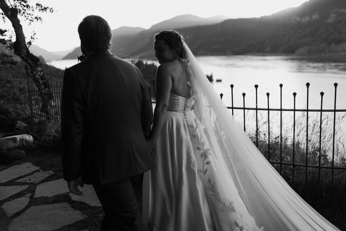The Griffin House Hood River Wedding