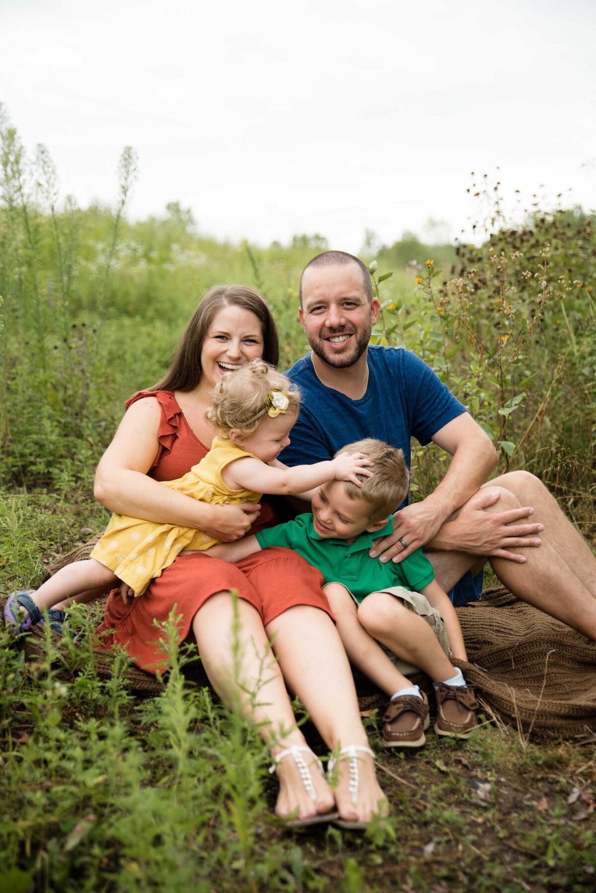 Family-session-dog-lebanon-hills-4