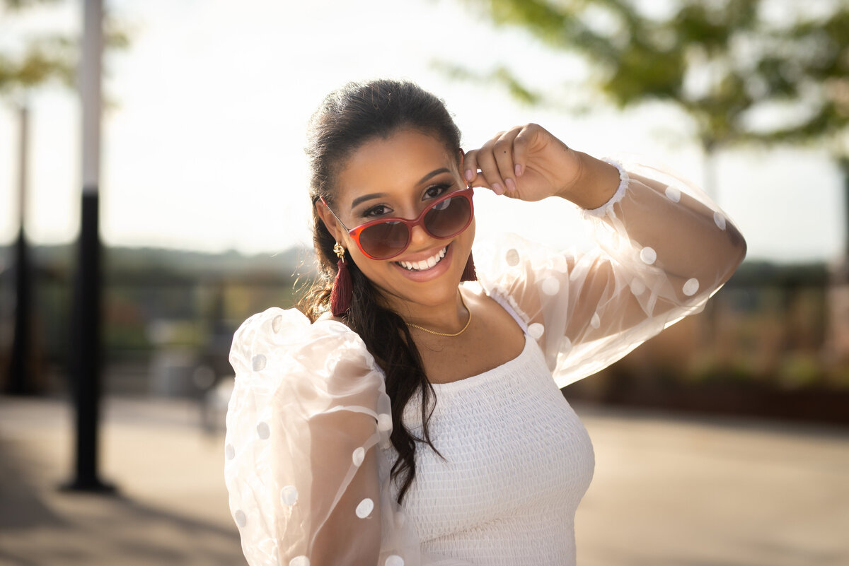 raleigh-wake-forest-north-carolina-senior-portrait-photographer-senior-pictures-fields-urban-kerri-o'brien-photography-Iya-267