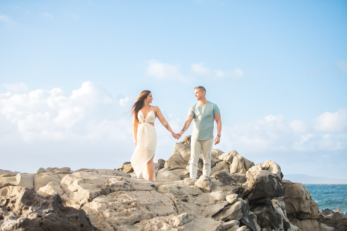 Hawaii couples photographer