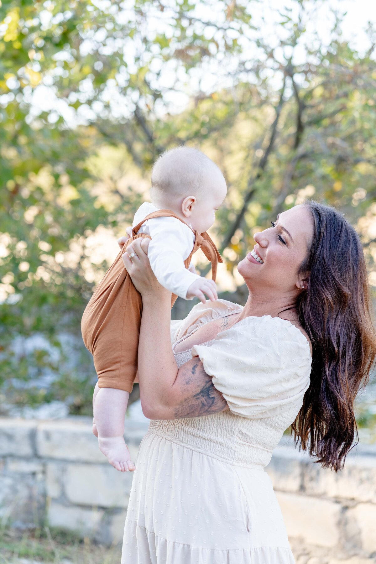 Austin-TX-Fall-Mini-Session-Magnolia-and-Grace-Photography-Co-AmberB-# (1)-14