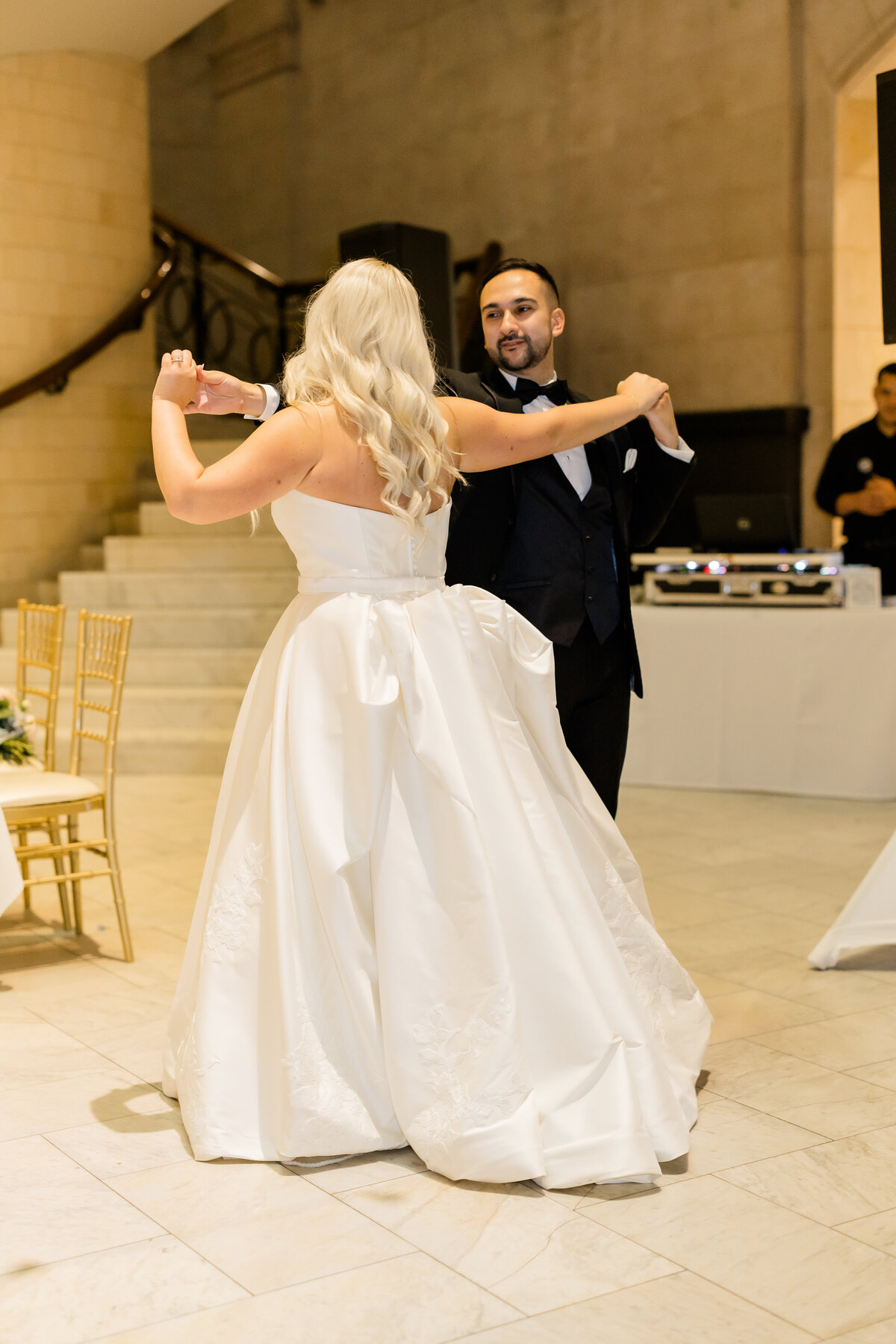kasia-sickau-photography-cincinnati-ohio-wedding-photographer-caitlyn-mohammed-cincinnati-art-museum-wedding7
