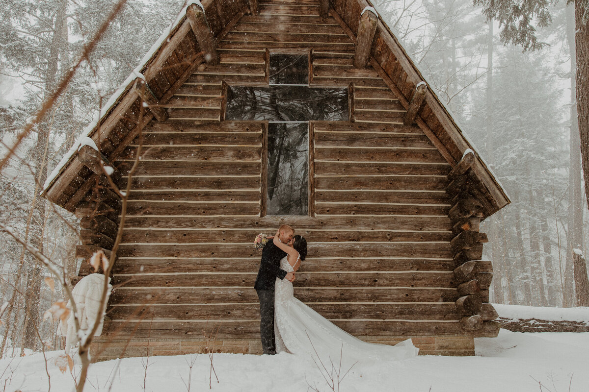 Michigan's Top Wedding Photographer Lexi Block 2
