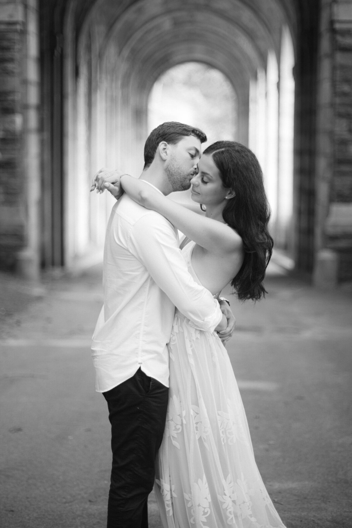 centralparkenengagementsession-engagementsessionnyc-fineartweddingphotographer-felixfeyginphotography-019