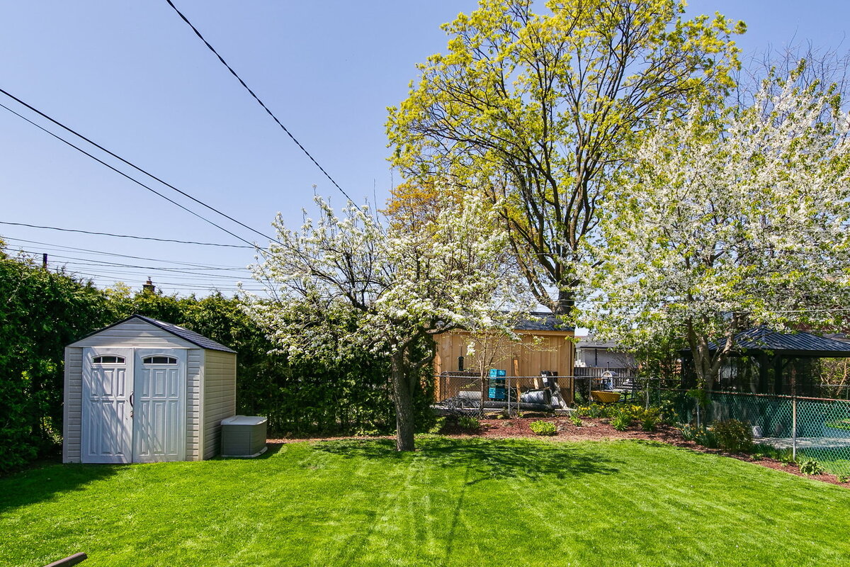 49-web-or-mls-74_005_Backyard