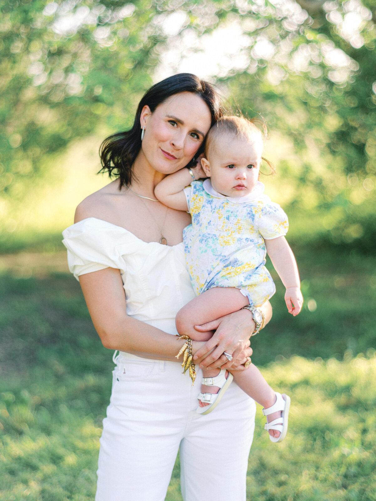 family photo with kids and dogs by Amanda Singleton Photography-1-2