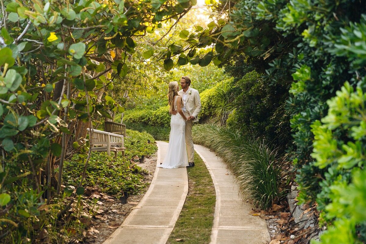 Bermuda-Beach-Wedding-Dasfete-9