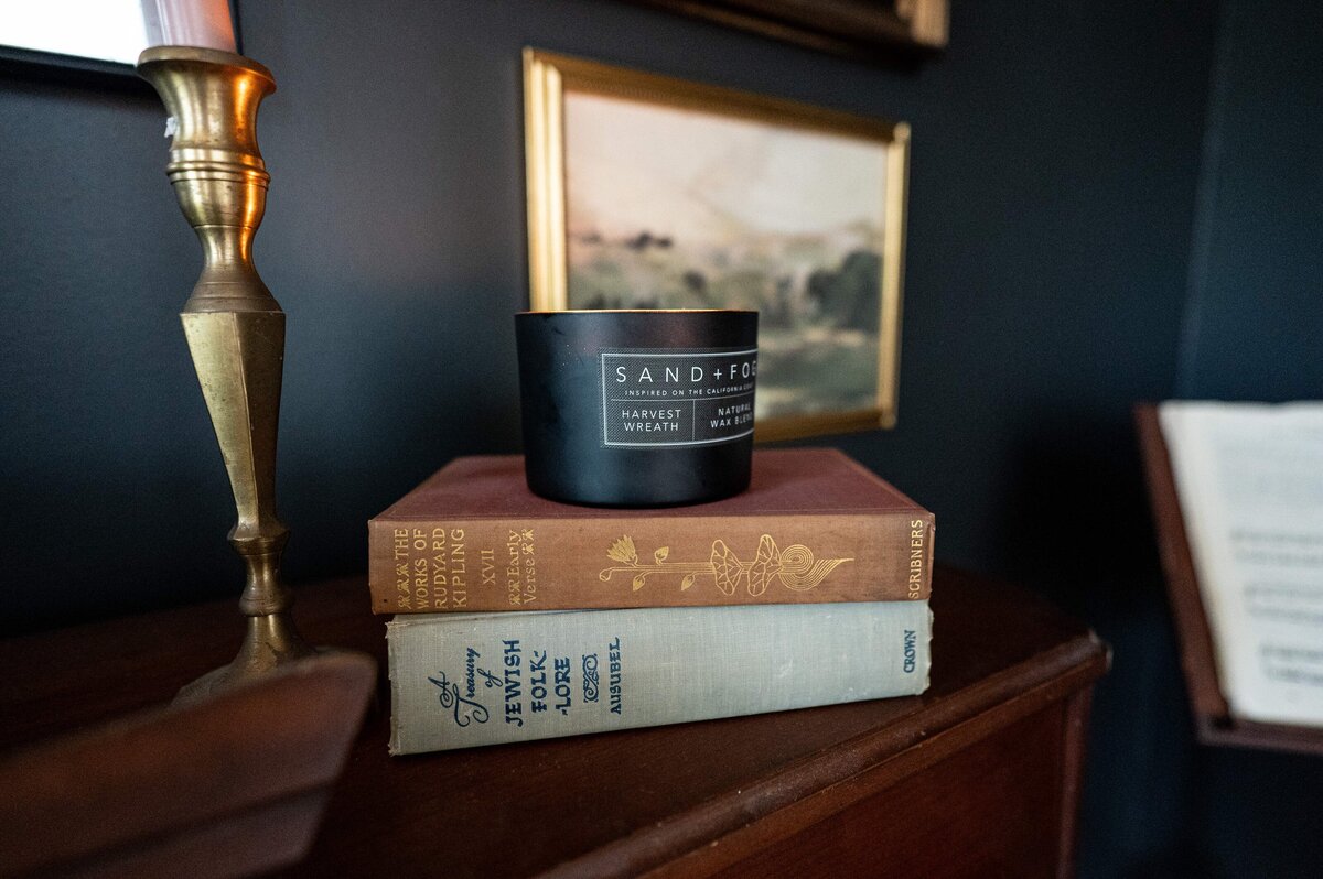 Home stager lifestyle brand photos in Williamsburg Virginia – creative business portraits