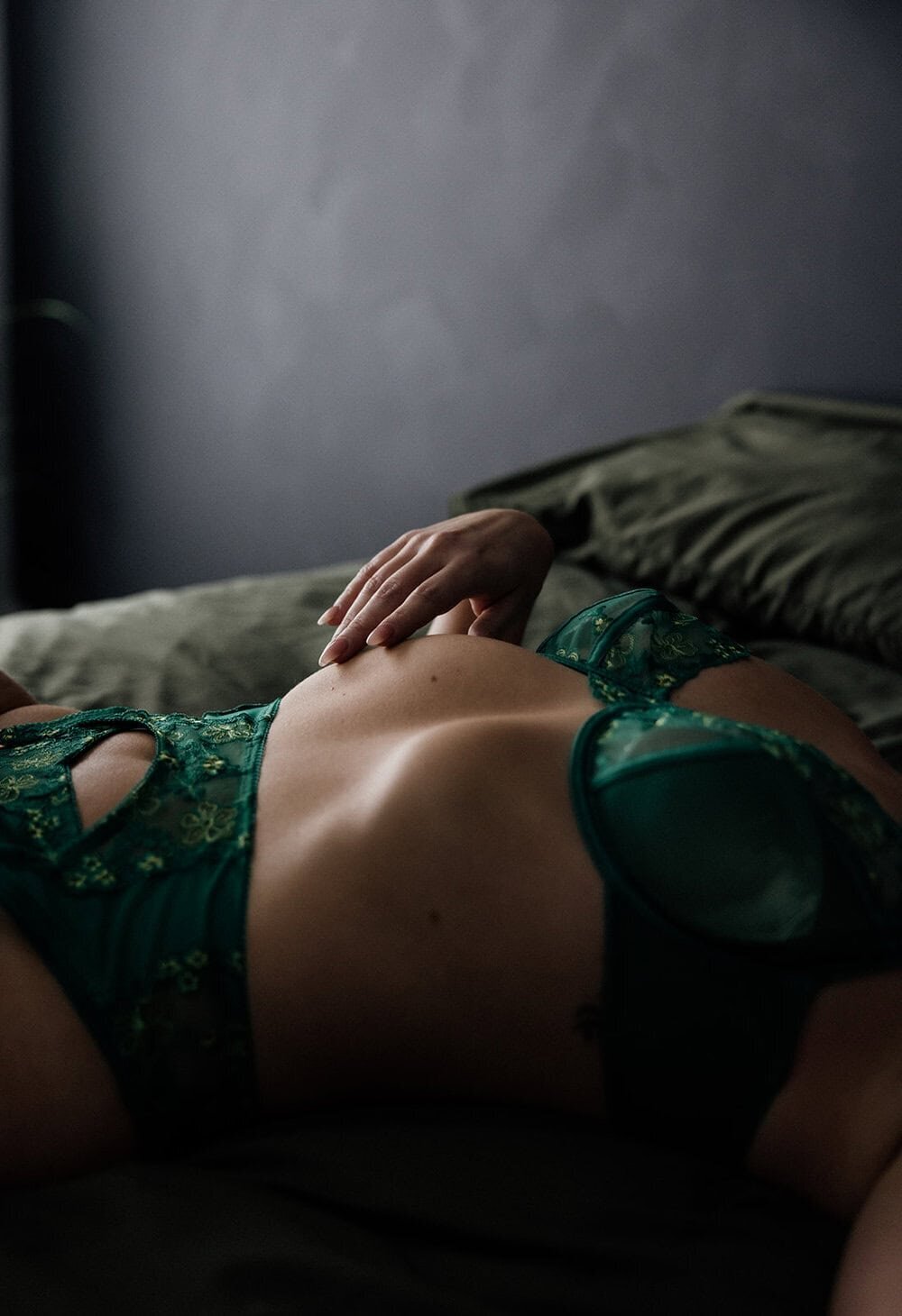 Z - YEG Edmonton Boudoir Photographer - Allie Knulls Photography-38_websize