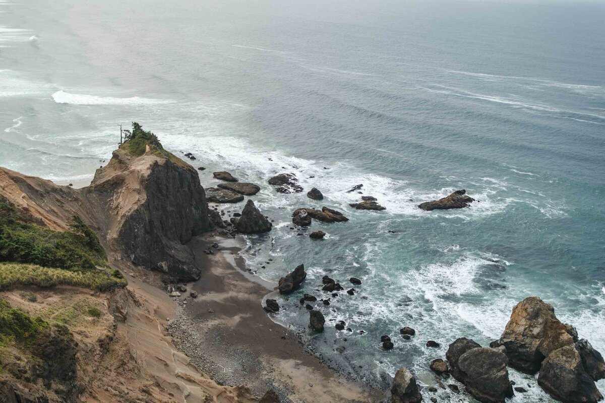 gods-thumb-elopement-oregon-coast-hike-47