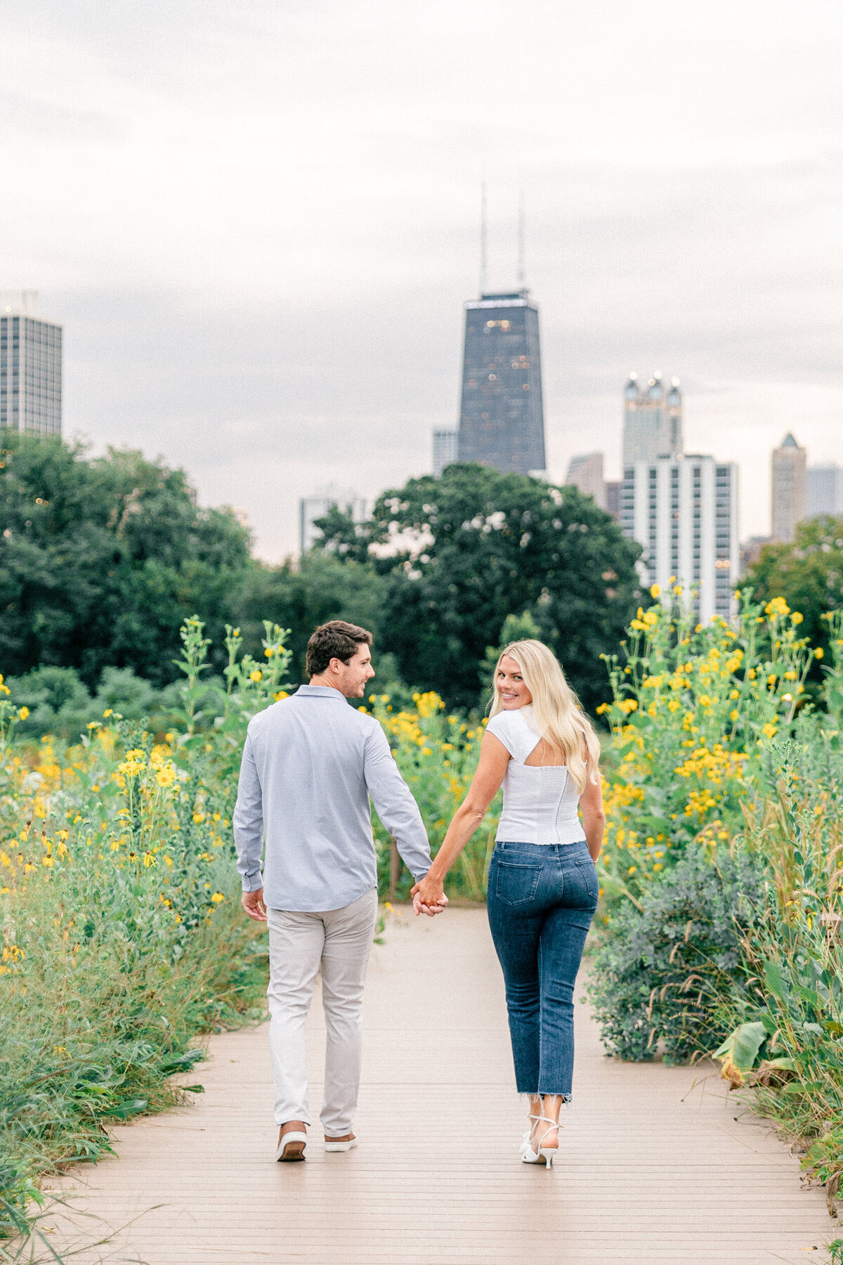 Lexi Benjamin Photography_A Downtown Chicago Engagement Session-44