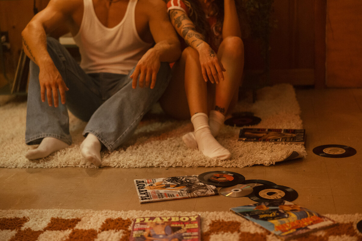 retro-film-lifestyle-couple-photoshoot-23