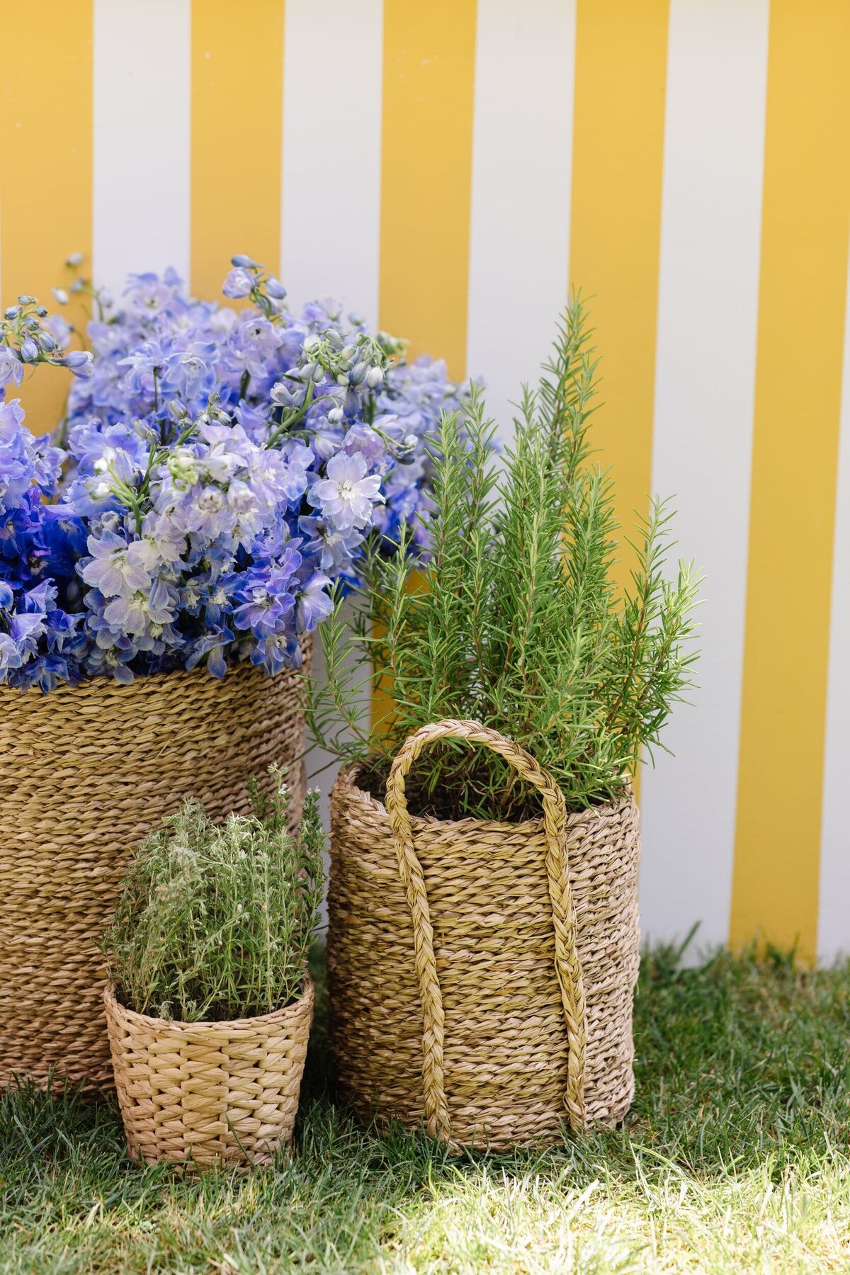 Provence-herbs-wedding-decor