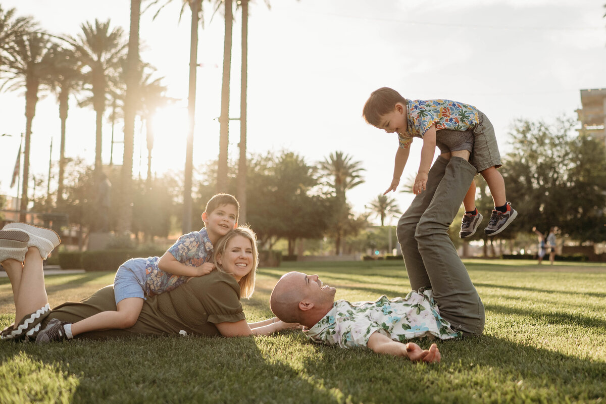 Family-Portraits-Symphony-Park-Las-Vegas (40)