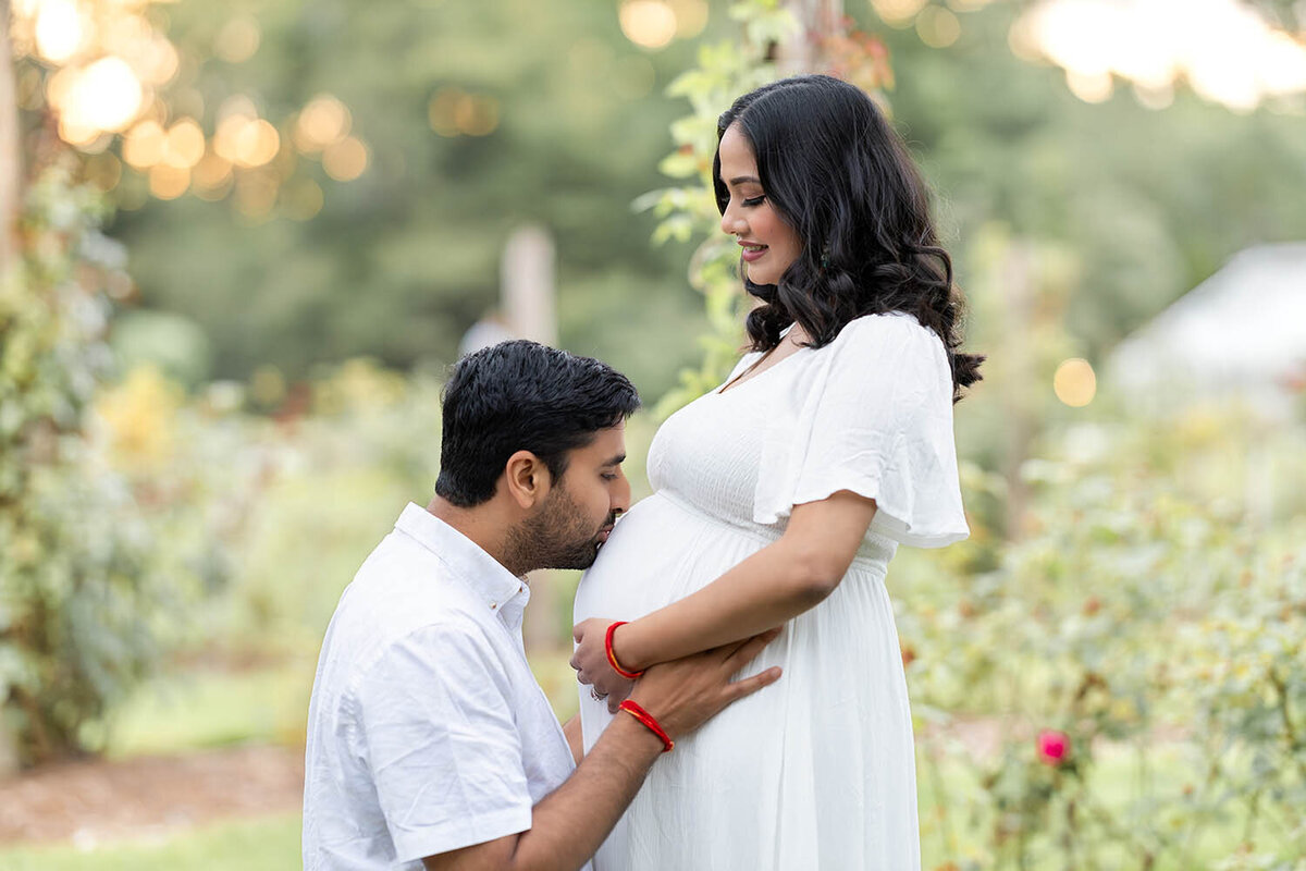 rose-garden-maternity-session-connecticut-13