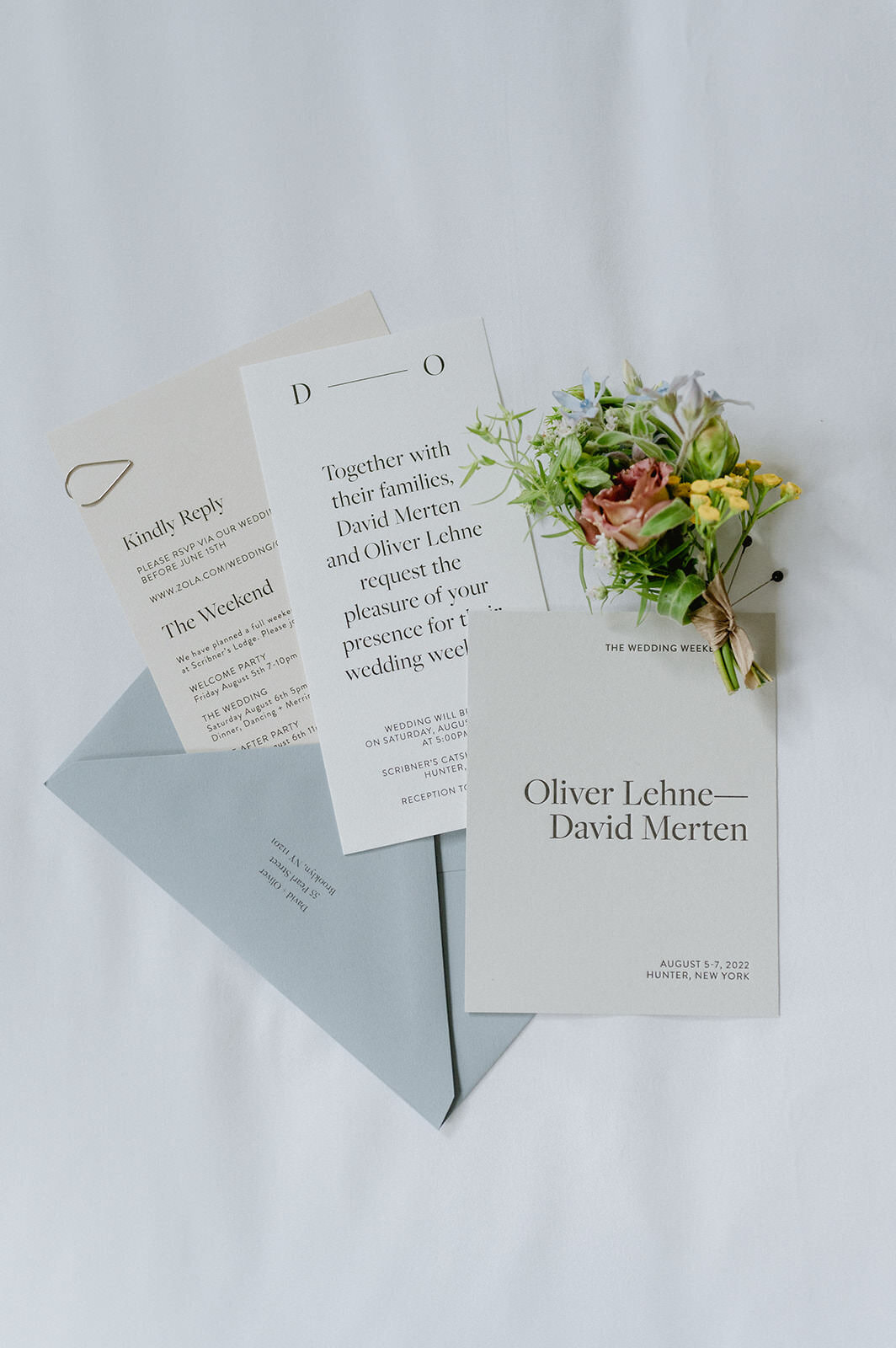 wildflower-boutonniere-wedding-invitations
