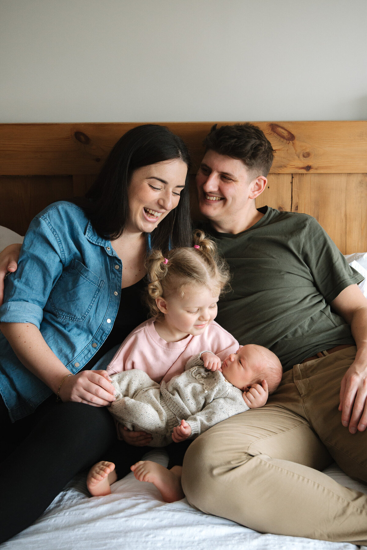 Newborn Photographer 