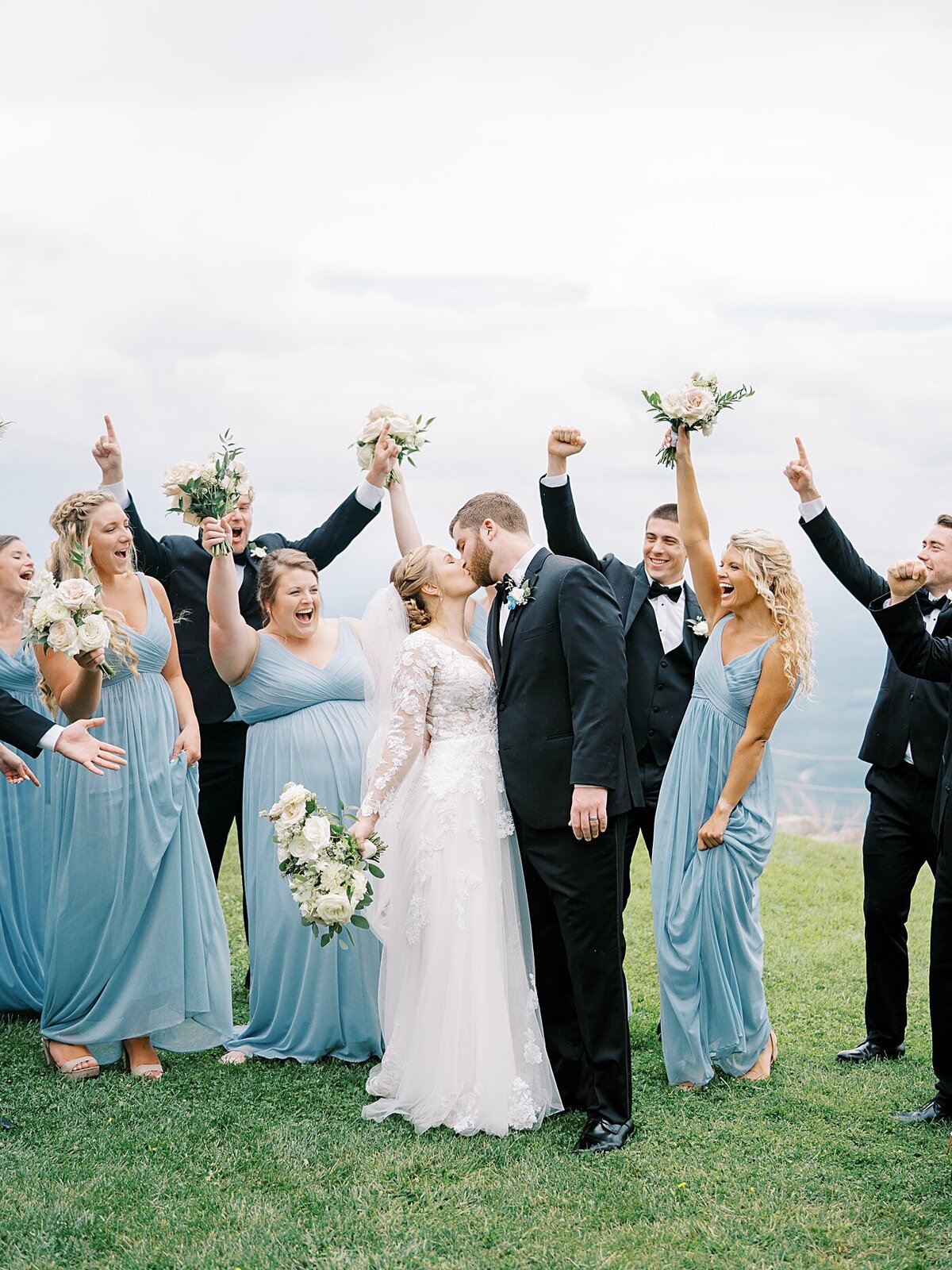 wedding-bridal-party-bride-groom-celebrate-happy