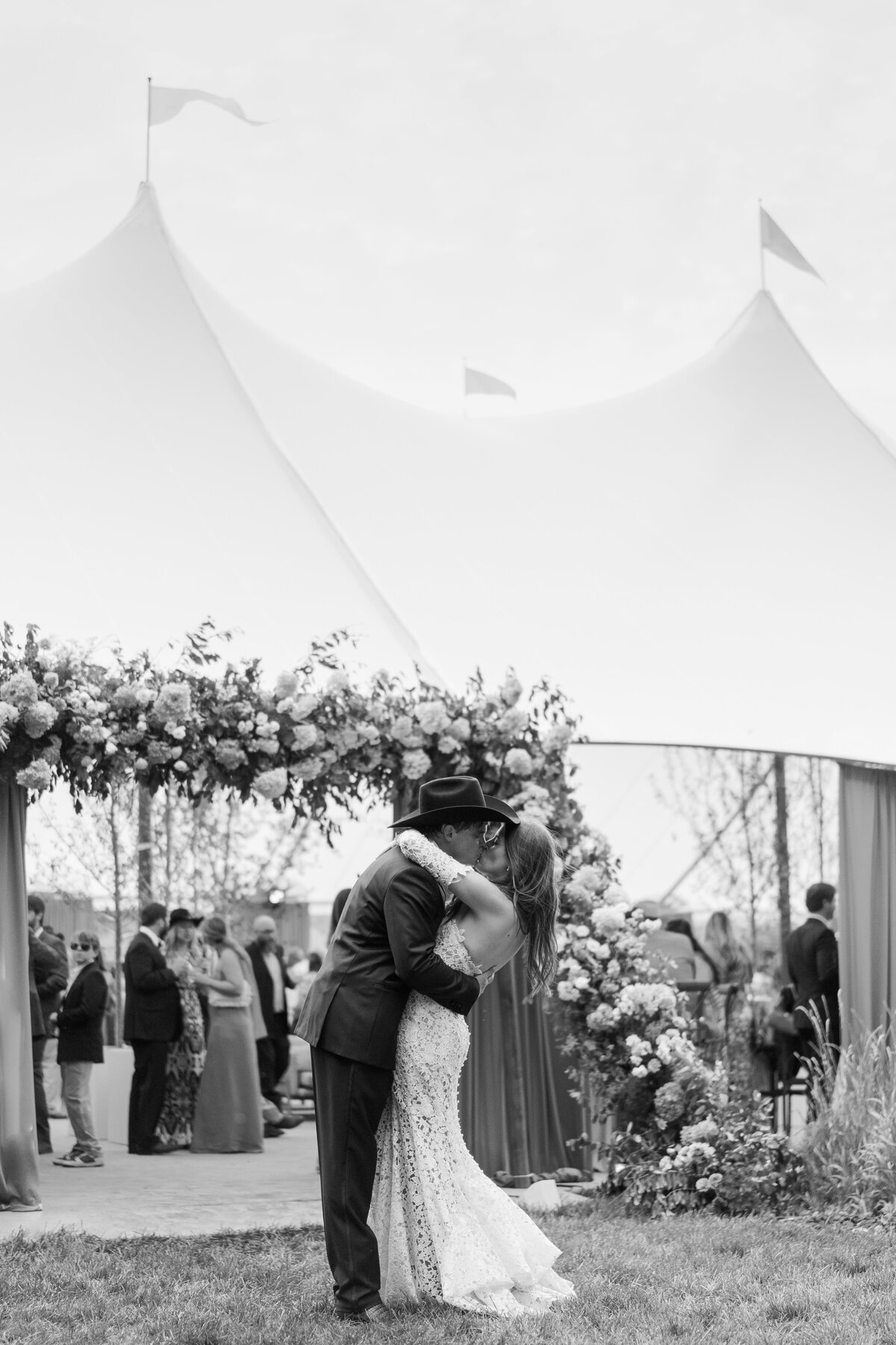 wedding.preview.elizabethlanier.kl-104