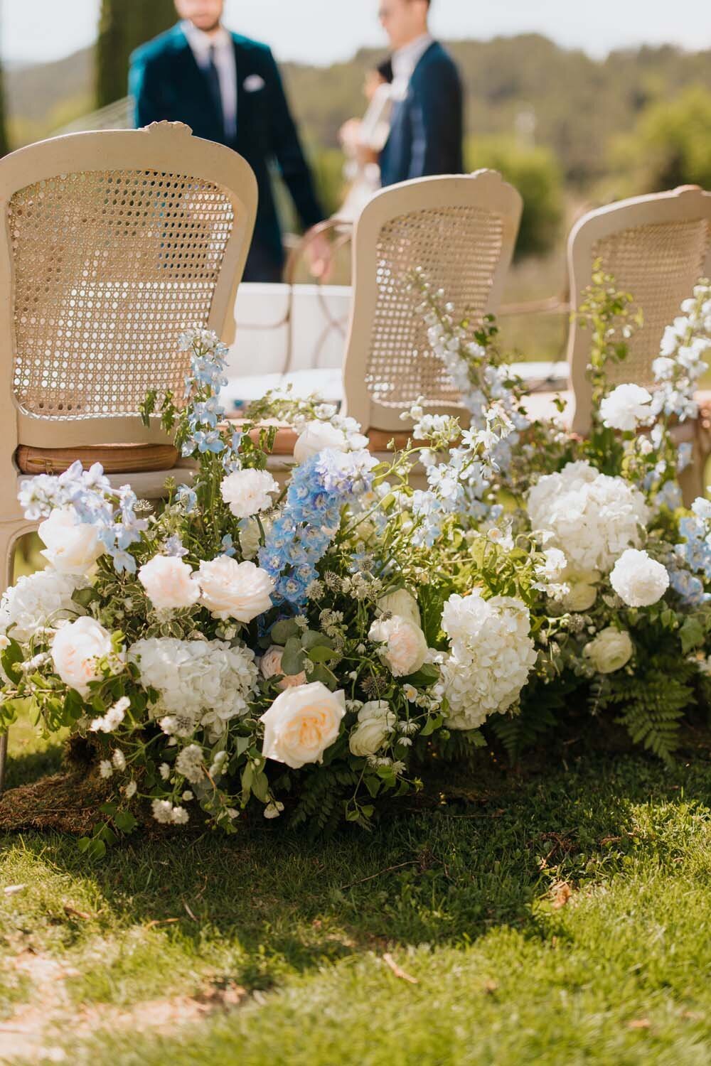 Ian Tasha Luxury Hindi wedding with french accents at Bastide de Marie in Provence - The Bold Americana photography Veronique Lorre florist8