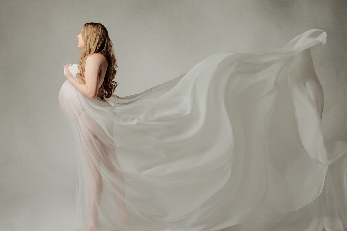 NW Arkansas maternity photographer, maternity photography near me, maternity portraits NW Arkansas, pregnancy photoshoot near me