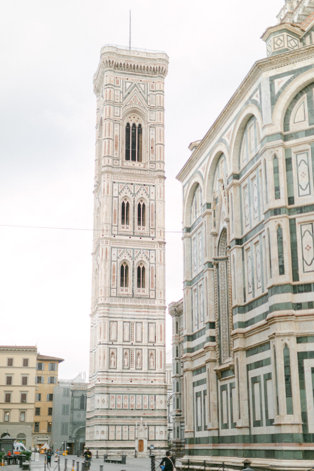 Florence Cathedral and Giotto’s Bell Tower – iconic Italy wedding destination backdrop for romantic celebrations in Tuscany.