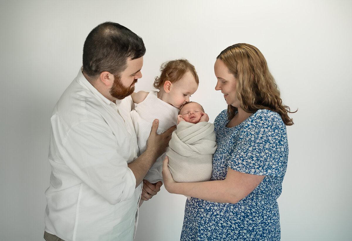 Buffalo NY WNY and Rochester NY newborn photographer styled and posed or lifestyle and natural newborn photography newfane ny newborn photogarpher wilson ny newborn photographer medina ny newborn photographer clarence ny newborn photographer lockport ny newborn photographer willilamsville ny newborn photographer east aurora ny newborn photographer lewiston ny newborn photographer