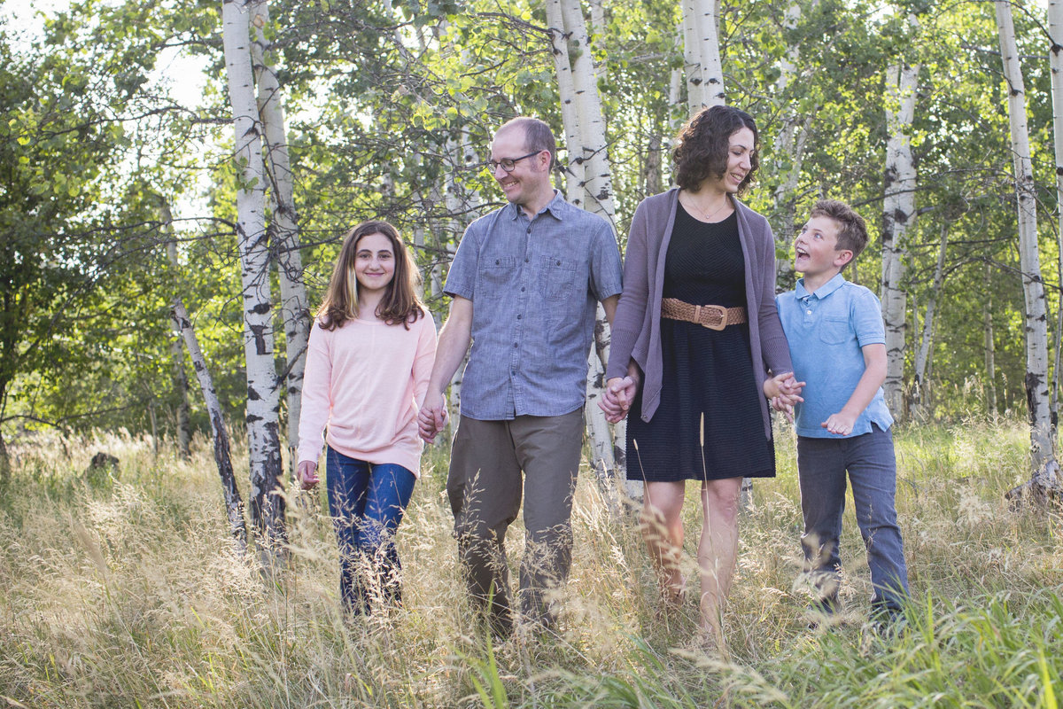 Grassy Field Family Portraits in West Linn Forest