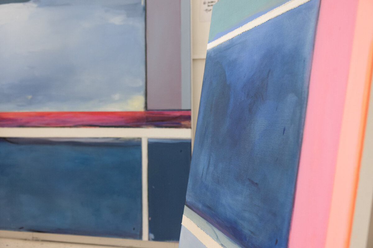 brand-photography-contemporary-painting-studio-11