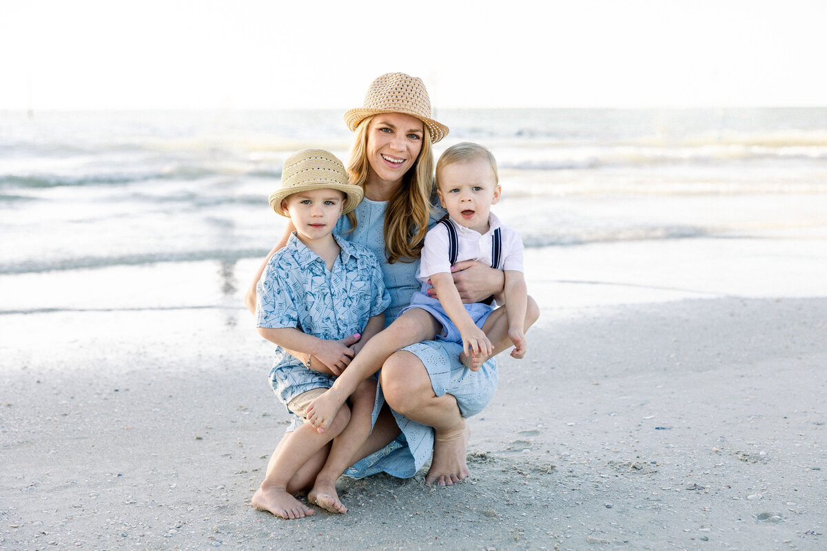 Jennifer Kamen Photography Minneapolis St. Paul Minnesota Tampa Florida Destination Wedding Engagement Lifestyle Newborn Family Photographer clearwaterfamilyphotographer