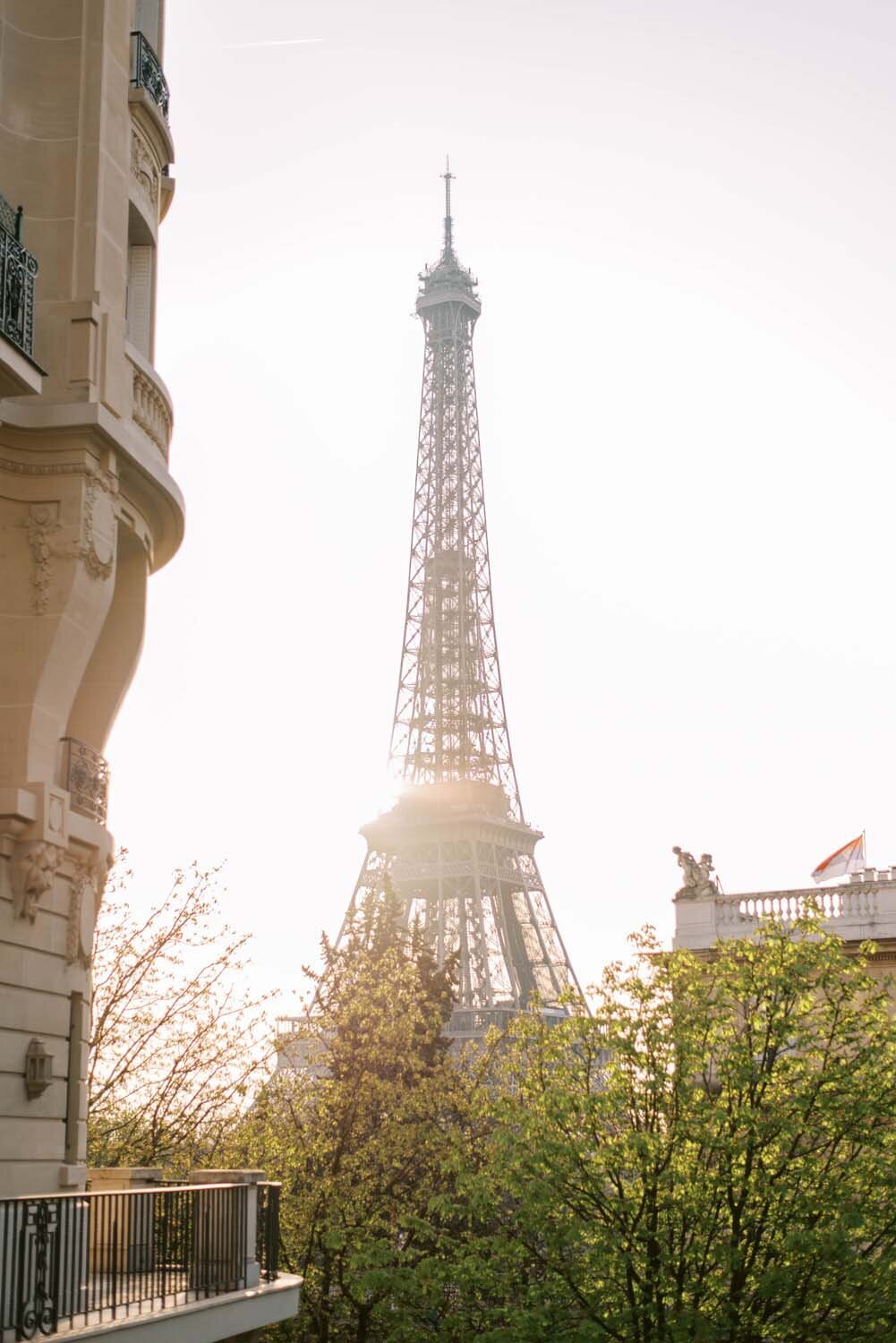 Eiffel Tower Paris wedding editorial veronique Lorre floral designer Marchesa Gown Ruth Terrero Photography1