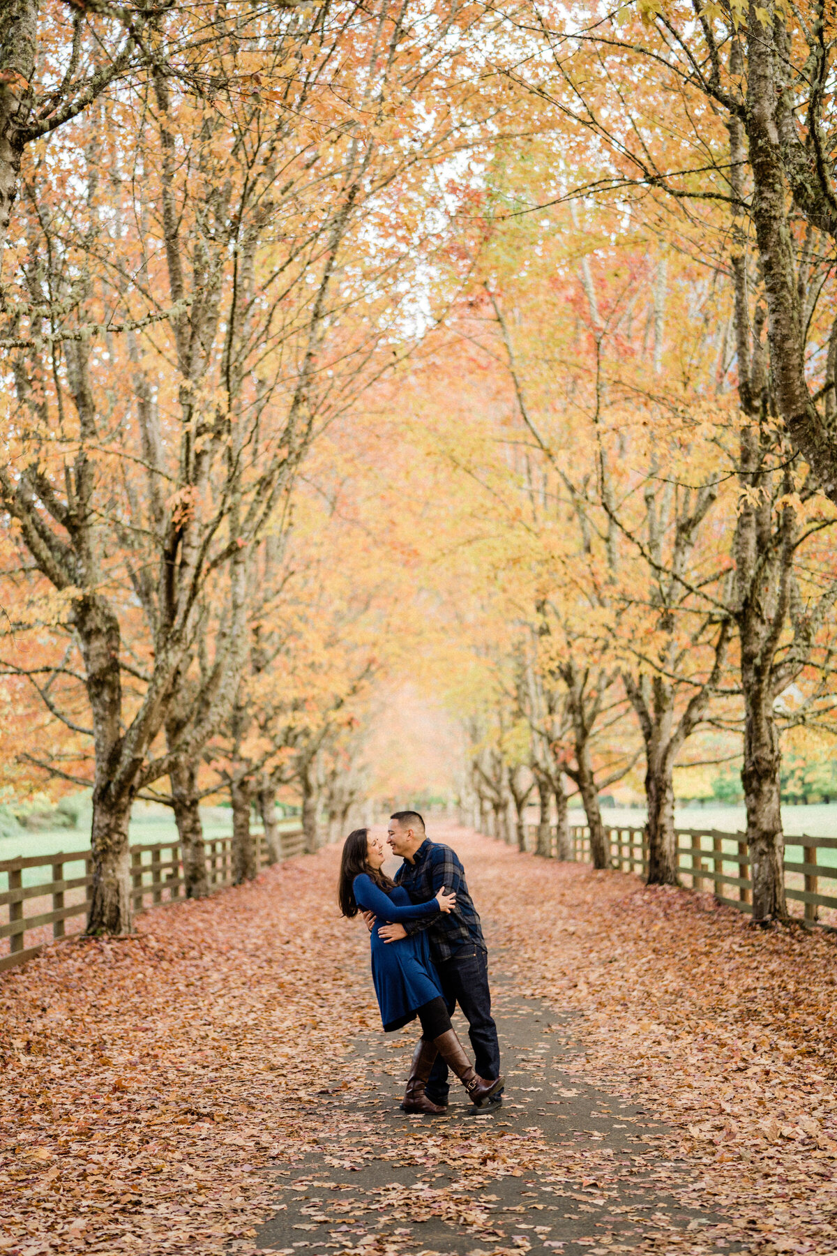 Romantic kiss at Rockwood Farm, best spots for engagement photos in Seattle