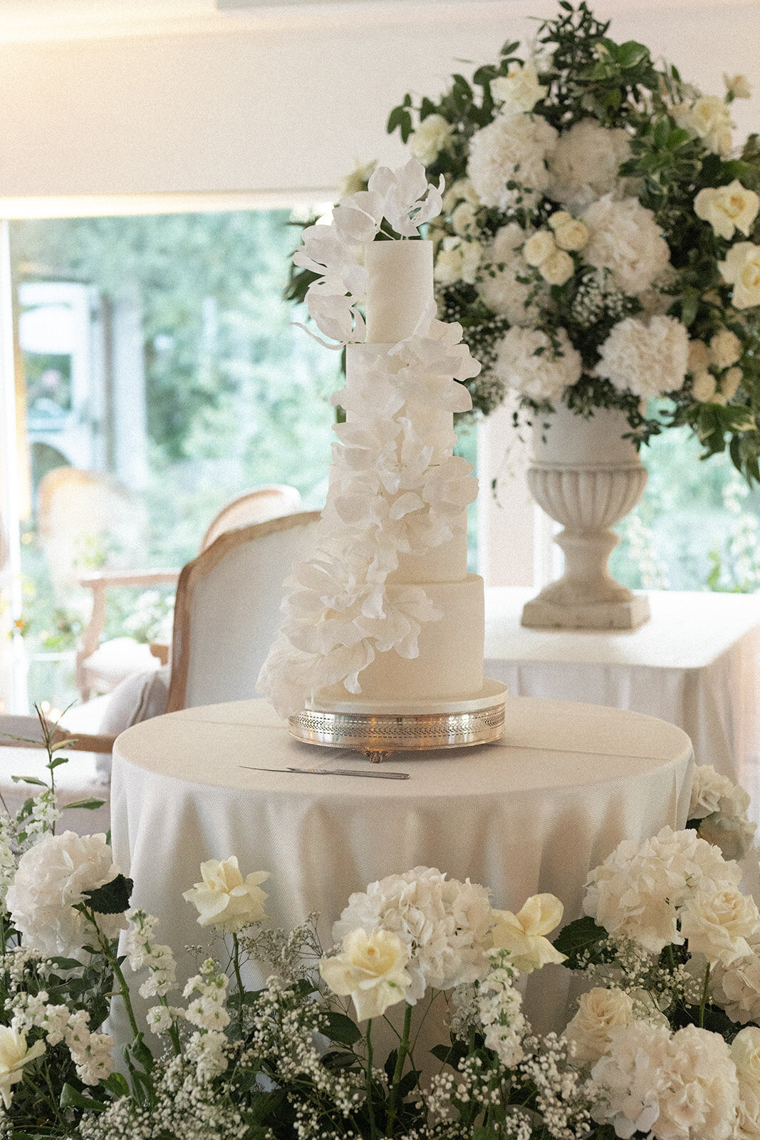 all-white-monkey-island-estate-wedding-75
