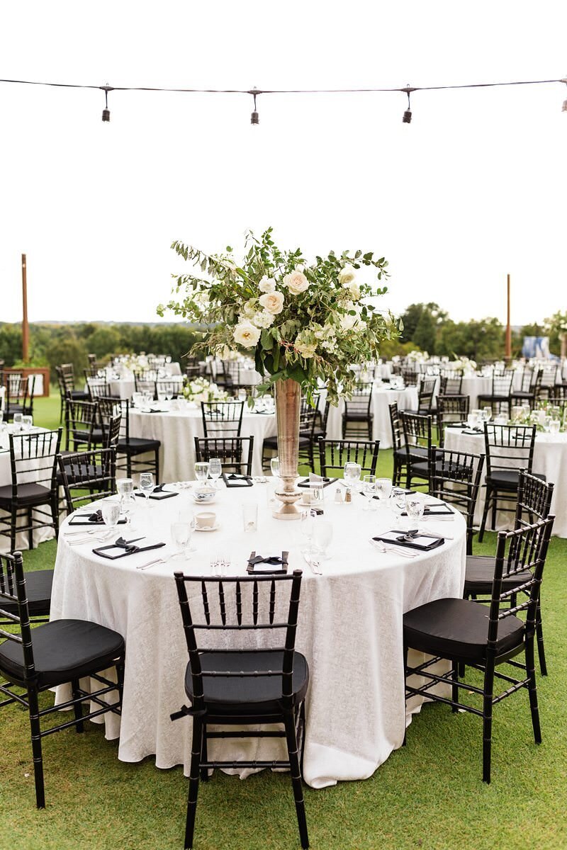 Classic Wedding at City Church of Evansville with Reception at ECC199