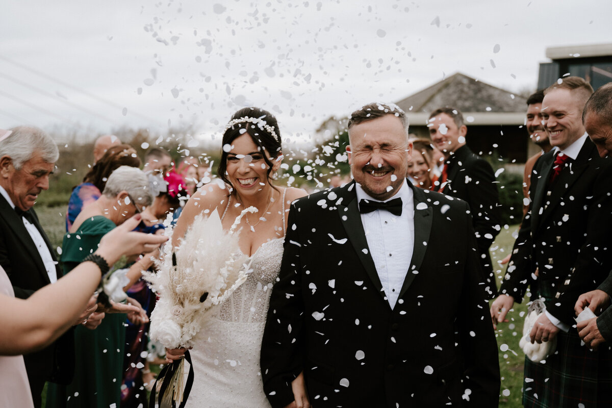Nicola-Campbell-Timeless-Wedding-Photographer-Scotland-Doubletree-by-Hilton-North-Queensferry-Mr&MrsDavidson-44